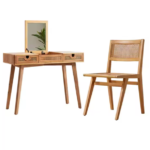 Table en Bois de Teck –  Élégance et Robustesse